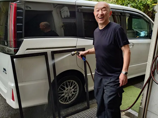 網戸張替え、即日対応致します。5枚以上割引有り!!　1枚からでも◎喜んで！サービスの画像