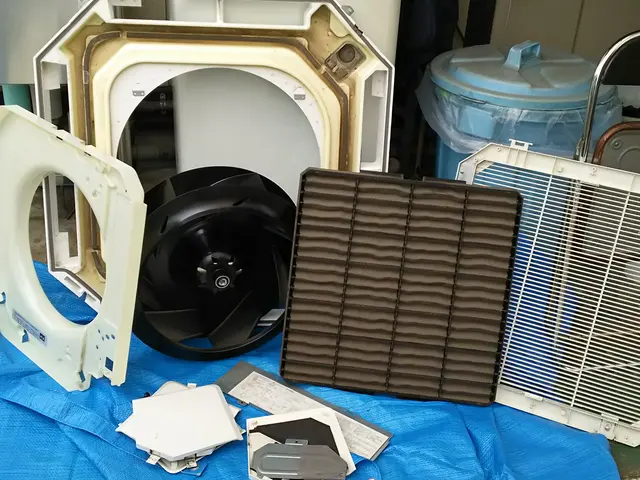 天井埋込型エアコンクリーニング☆綺麗な空気で集客アップのお手伝いサービスの画像