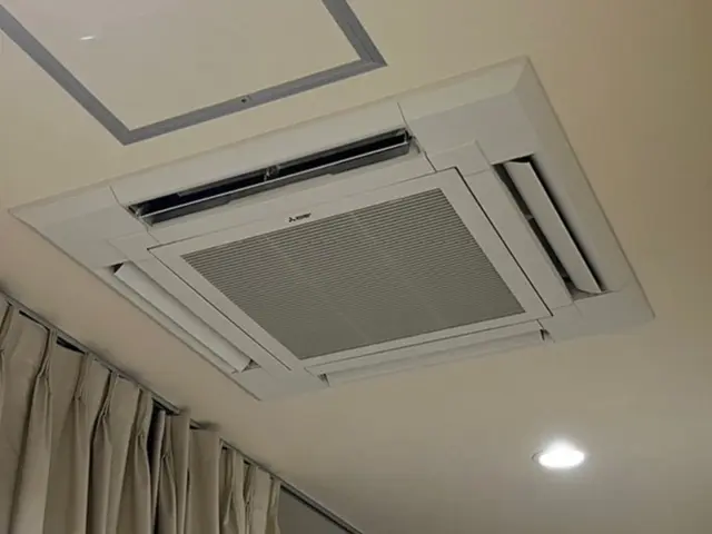 ◆年中無休◎予約から施工まで100%自社対応◎営業時間外も対応可能サービスの画像