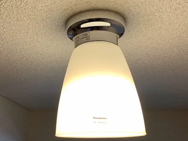 福岡市【LED・蛍光灯・電球・照明器具の取替え】プロの電気工事士が直接施工！！サービスの画像