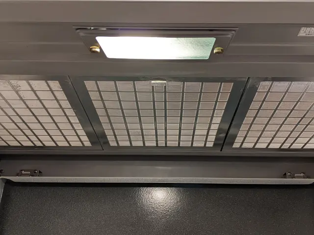 蓄積した油汚れもしっかり落とします。手の届きにくい場所はプロにお任せ♪サービスの画像