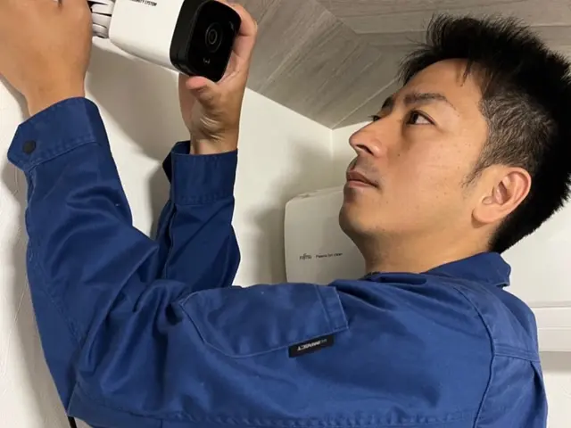 戸建ての防犯カメラ専門工事サービスの画像