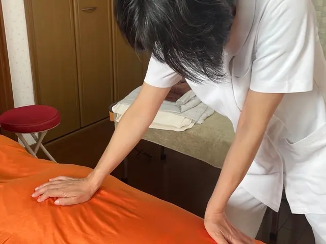【コリ・痛み・しびれ専門】新リンパ療法と温熱セラピーで根本改善を目指す出張整体サービスの画像