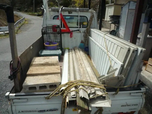 邪魔な物置　捨てたいと思ったら経験豊富な当店へ！サービスの画像