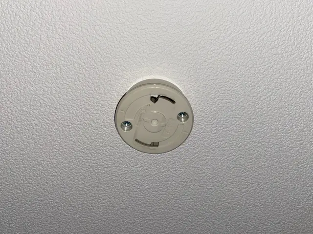 低圧電気取扱業務、電気工事施工管理技士、電気工事士免許習得者で安心♪サービスの画像