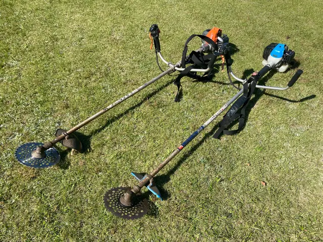 休耕地・無耕作地・遊休地など平坦地をハンマーナイフモアという機械で草刈りしますサービスの画像