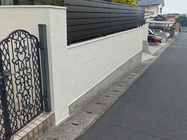 ブロック塀等の塗り替えサービスの画像