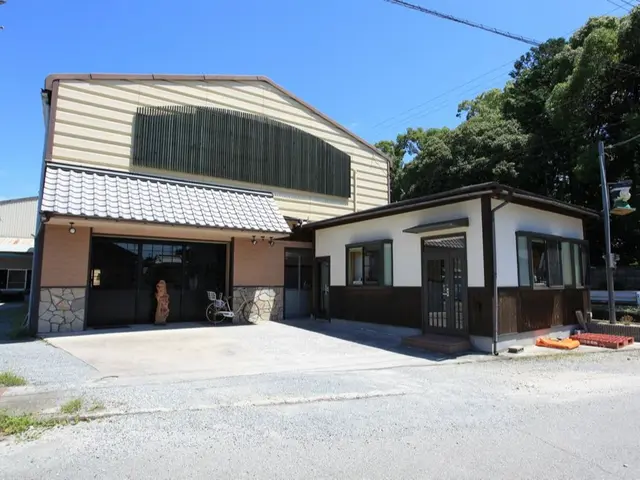 《西播磨地域で創業100年以上の実績》100%自社対応！家具移動もお任せくださいサービスの画像