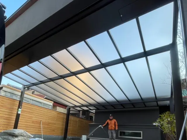 ◆年中無休◆女性スタッフ同行可能◆完全自社施工◆仕上がり保証ありサービスの画像