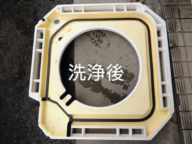 家庭用天井エアコン、業務用天井エアコンを徹底洗浄！サービスの画像