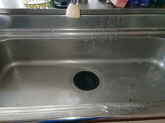 【業界歴10年以上の経験実績】損害保険加入済みで安心◆徹底的に汚れを落とします！サービスの画像