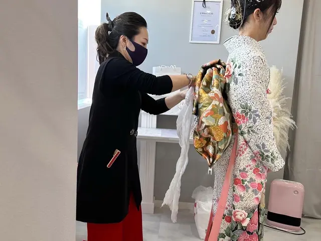 【新規キャンペーン】早朝対応可　ヘアセット可！母の着物を新感覚でコーディネート！
