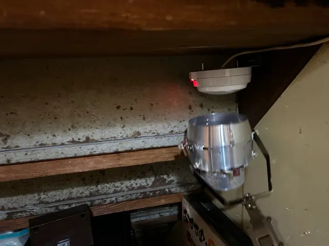 住宅火災警報器の取付工事を、国家資格を持った消防設備士が施工しにお伺い致します。サービスの画像