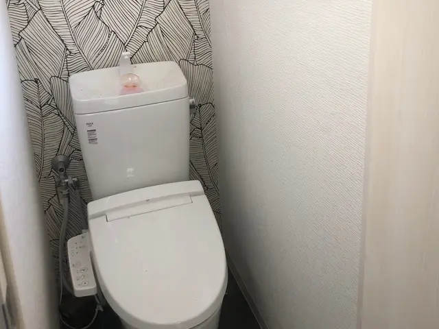 温水便座、ウォシュレット便座交換！　作業実績多数ぜひ当社にお任せください！サービスの画像