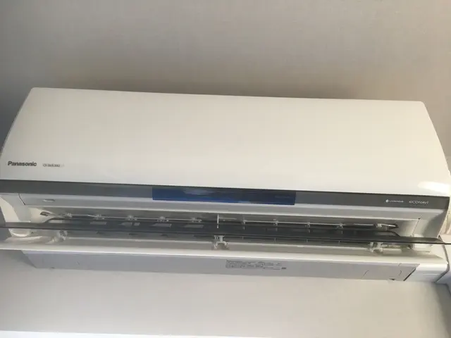 分解高圧洗浄☆経験豊富☆非喫煙者☆爽快エアコンクリーニン☆全メーカー対応サービスの画像