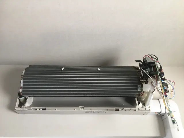 分解高圧洗浄☆経験豊富☆非喫煙者☆爽快エアコンクリーニン☆全メーカー対応サービスの画像