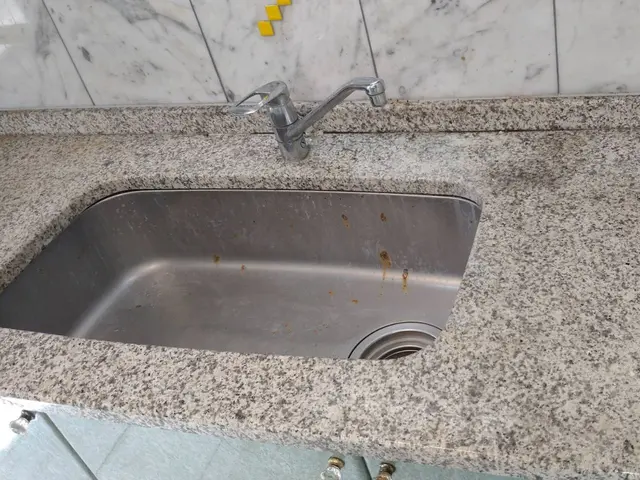 ◎経験豊富で確かな知識と施工技術。簡易補修も出来るので万が一も安心対応サービスの画像