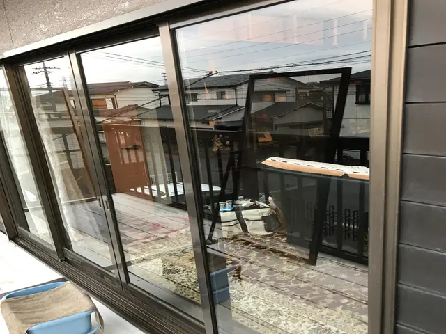 省エネ（日差し・UVカット）、防災（飛散）、防犯（目隠し）の対策に！サービスの画像