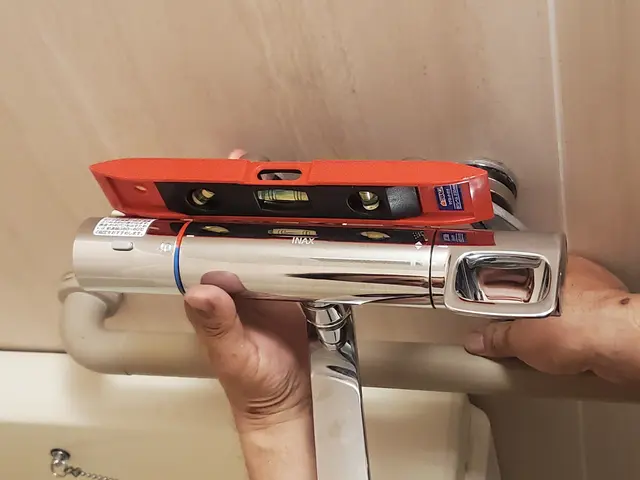 無料駐車場ご用意で300円値引き　大手作業歴15年　損保加入　P当社負担サービスの画像