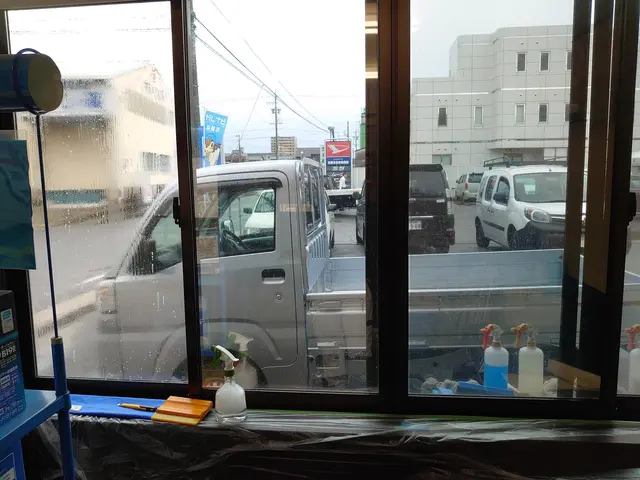 "確かな技術とリーズナブルな価格！実績500件の窓ガラスフィルム施工"サービスの画像