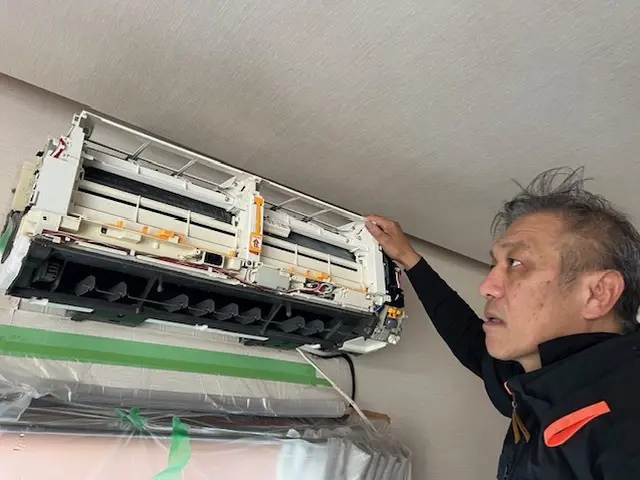 健康はきれいな空気から！徹底洗浄でカビとホコリを撃退！　複数台割引でお得！サービスの画像