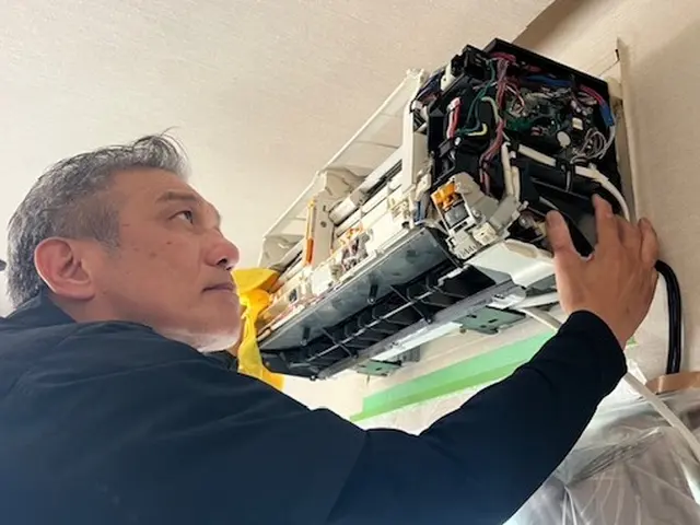 健康はきれいな空気から！徹底洗浄でカビとホコリを撃退！　複数台割引でお得！サービスの画像