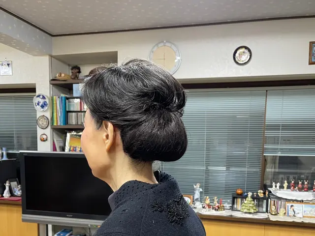 早朝から営業。同時に着付けをご希望の場合は、「出張着付け」より別途予約可能です。