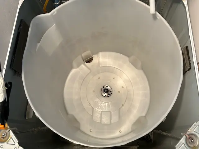 「嫌な臭い」、「カビ」が気になりましたら洗濯機内部洗浄を！サービスの画像