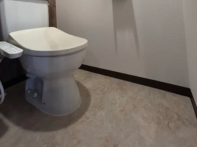 既存CFそのままで！施工時間短縮のクッションフロア張替えサービスの画像