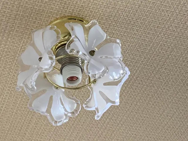 《時間外も対応可》電気工事士免許保有、器具取付可能です。ご希望に沿った施工を実施サービスの画像