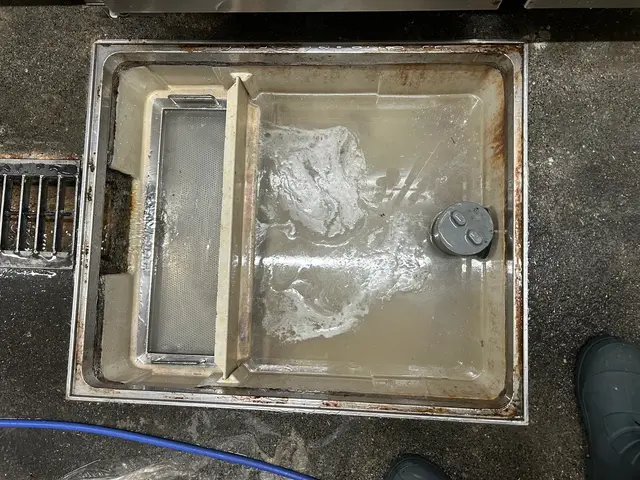 大手チェーン店の清掃経験あり！夜間や早朝でも対応可能！定期清掃◎サービスの画像