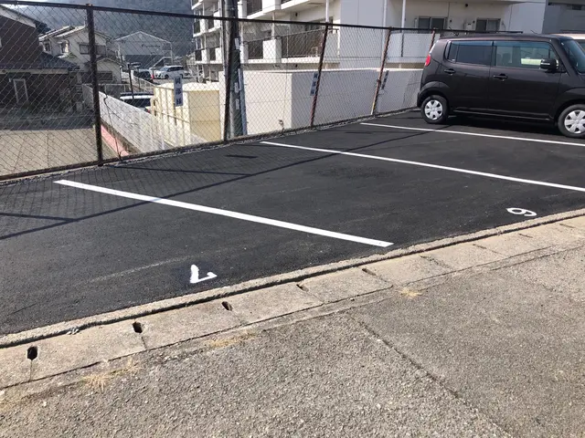 【年中無休】自信の完全自社施工◎駐車場代は当店負担♪サービスの画像