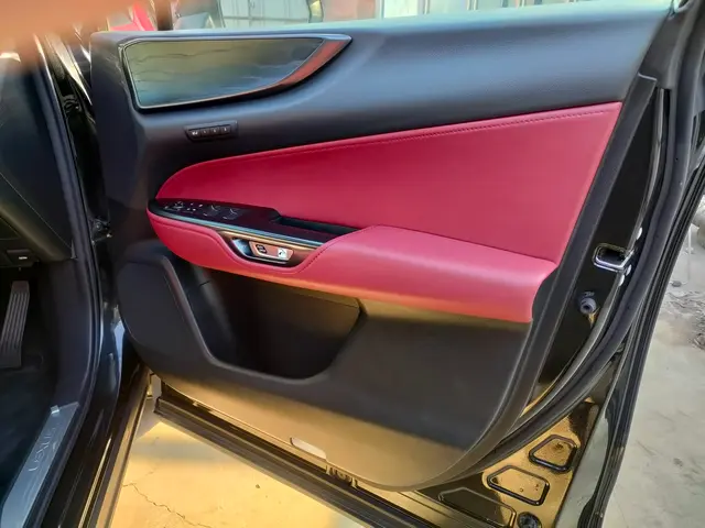 6000台以上のキャリア。車内清掃ピカらく技術認定証書授与。ミツモアTopProサービスの画像