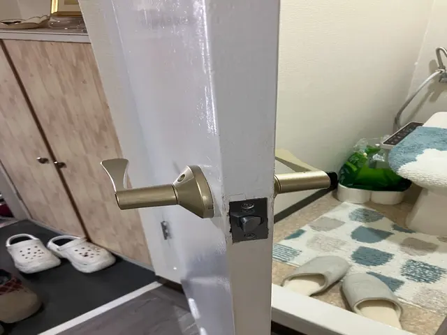 ドアノブ取替えいたします！サービスの画像