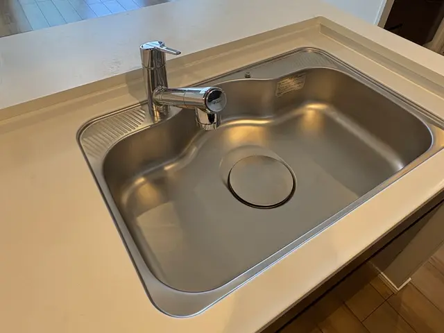 有名飲食店のクリーニングも担当中。家のキッチンもプロの技で毎日キレイに！サービスの画像