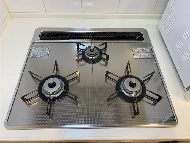 有名飲食店のクリーニングも担当中。家のキッチンもプロの技で毎日キレイに！サービスの画像