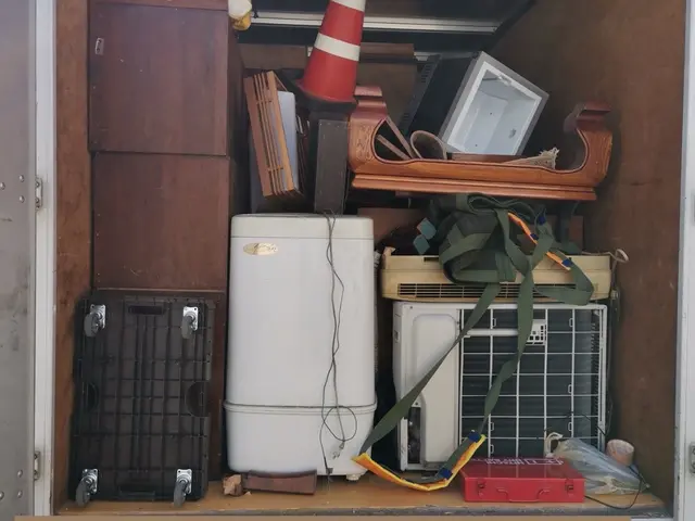 不用品回収、家の片付け、一軒屋の片付け、遺品整理、格安引っ越し、買取査定も可能サービスの画像