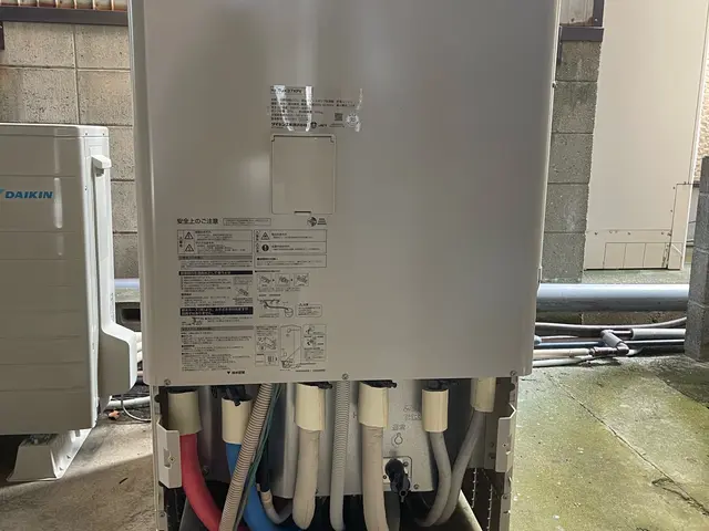 電気温水器、エコキュートの漏水、修理、入れ替えの場合ぜひご連絡くださいサービスの画像