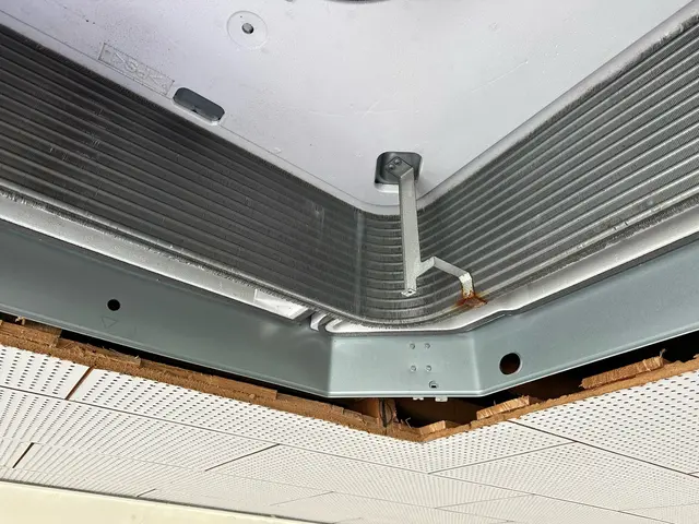 【天井型エアコン】施行に自信あり！キャッシュレスクレジット非接触決済対応します！サービスの画像