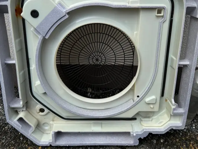 ☆法人請求書払可☆オフィス・店舗・ビル専門　実績多数　分解洗浄　4方向・2方向ほサービスの画像