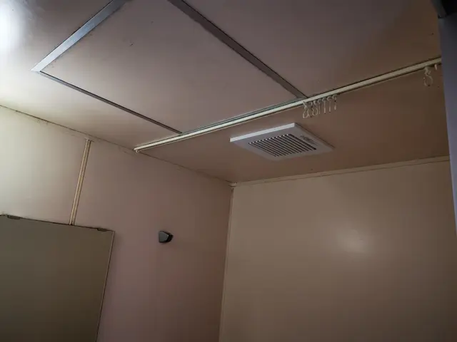 写真の者が伺い取付工事のみ承ります。商品御用意下さい。相談乗ります。乾燥機✕サービスの画像