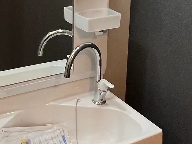 【地域密着！年中無休！明朗会計！】　　　洗面台水栓蛇口交換サービスの画像