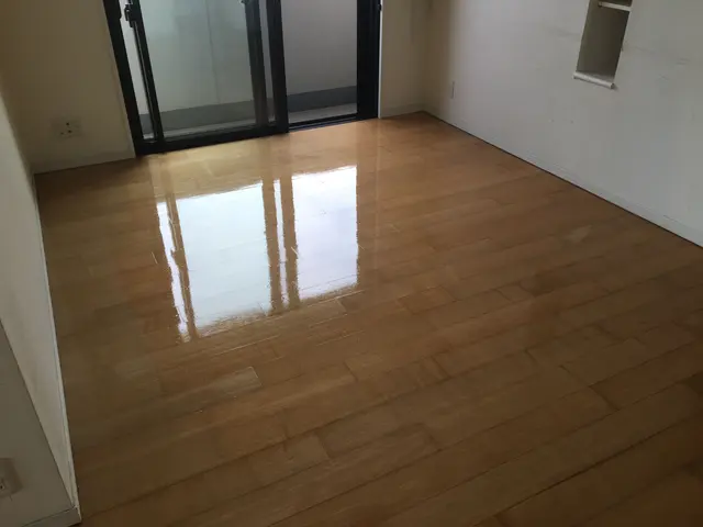 一般家庭、店舗、事務所の床をキレイにします！ビルクリーニング技能士が伺います！サービスの画像