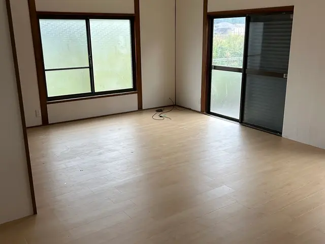 クッションフロア張替え　　　　　　　「最短1日で、古い床から明るい空間へ」サービスの画像