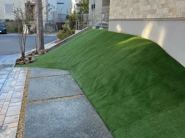 お庭を鮮やかなグリーンに!人工芝施工!!サービスの画像