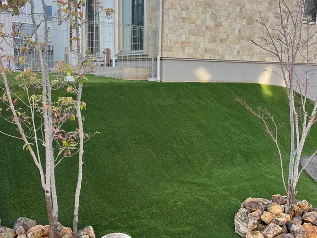 お庭を鮮やかなグリーンに!人工芝施工!!サービスの画像