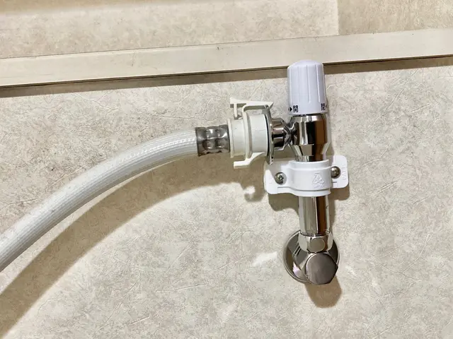 柏市周辺の壁ピタ水栓施工のみ10,000円 材料費込20,000円でお任せ下さいサービスの画像