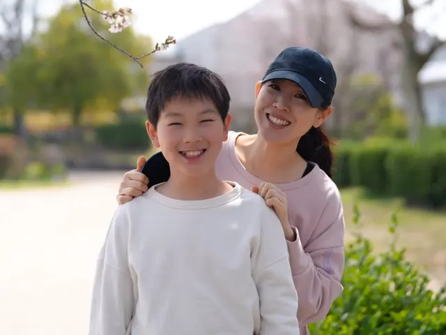 【人生の質感を写す】空間と表情を紡ぐ、ドキュメンタリー・出張撮影　女性同行可能