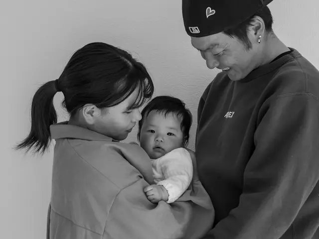 【人生の質感を写す】空間と表情を紡ぐ、ドキュメンタリー・出張撮影　女性同行可能サービスの画像