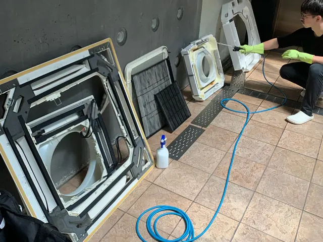 実績多数！当社にお任せ下さい！！綺麗な良い空気や風を店舗や事務所に流して下さい。サービスの画像